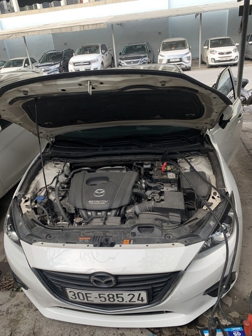 kích điện ắc quy xe ô tô Mazda tại Hà Nội nhanh nhất